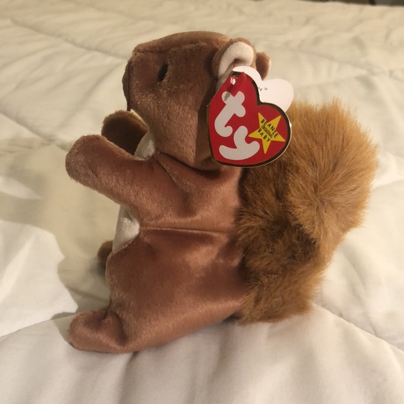 “Nuts” TY Beanie Baby, Brown Squirrel, Vintage Collectible 1996 - Picture 3 of 13